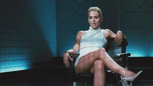 偷窥沙朗斯通在线观看  第2张